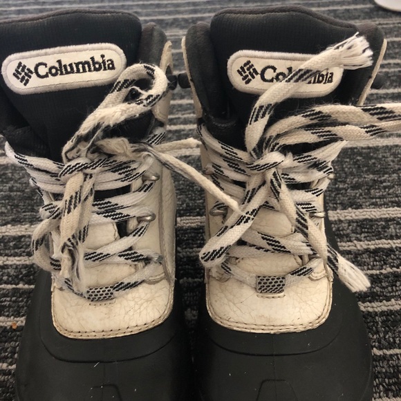 Columbia Winter Boots - Picture 3 of 4